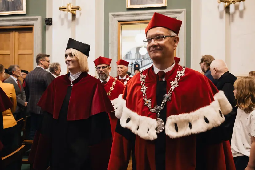 Zdjęcie 2 z galerii 2025